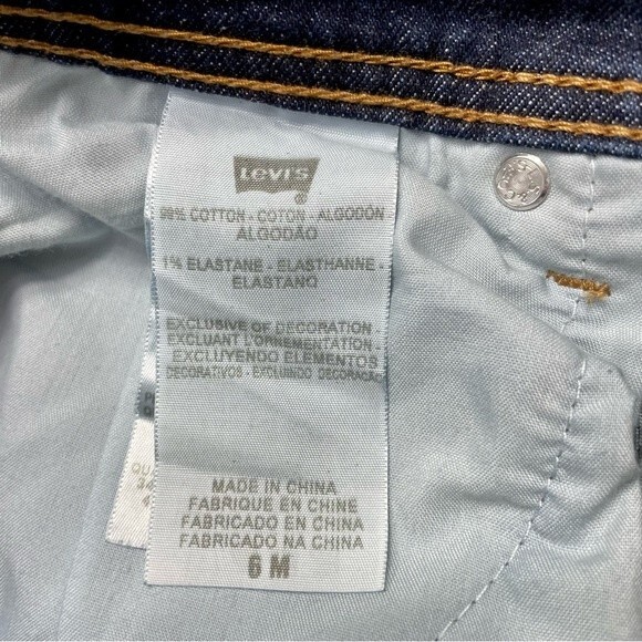 Levi’s Dark Wash 505 Straight Leg Jeans - Picture 5 of 5